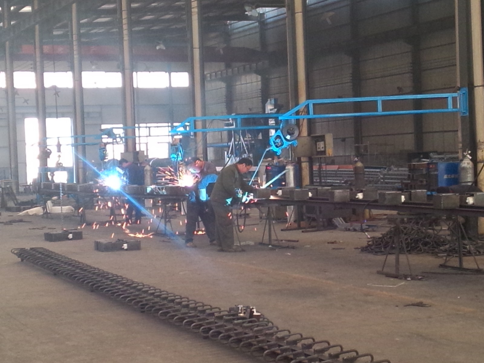 伸縮縫氩弧焊車間